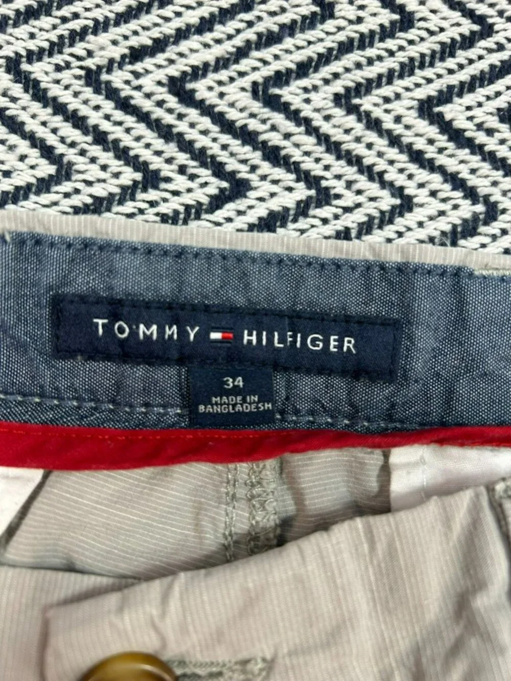 Tommy Hilfiger Mens Beige Casual Chino Shorts Size 34 With Button & Zipper Closu - Picture 3 of 5